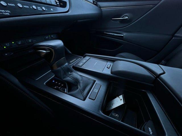 used 2022 Lexus ES 350 car, priced at $35,500