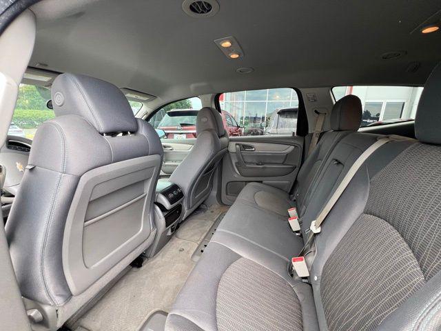 used 2015 Chevrolet Traverse car, priced at $7,300