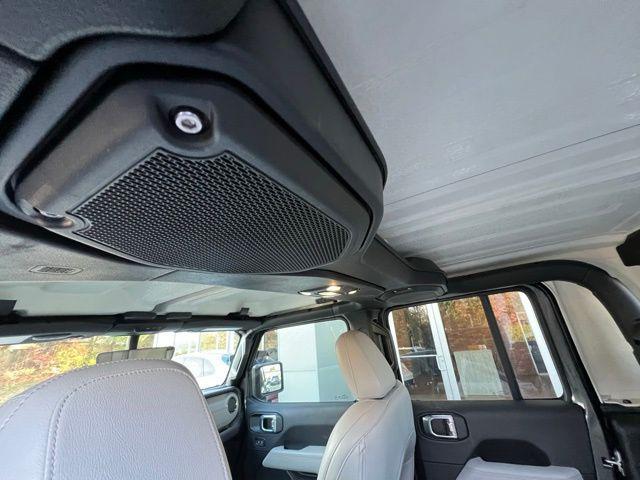 used 2021 Jeep Gladiator car, priced at $29,980