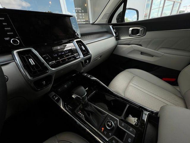 used 2023 Kia Sorento car, priced at $32,480