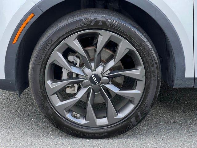 used 2022 Kia Sorento car, priced at $27,980