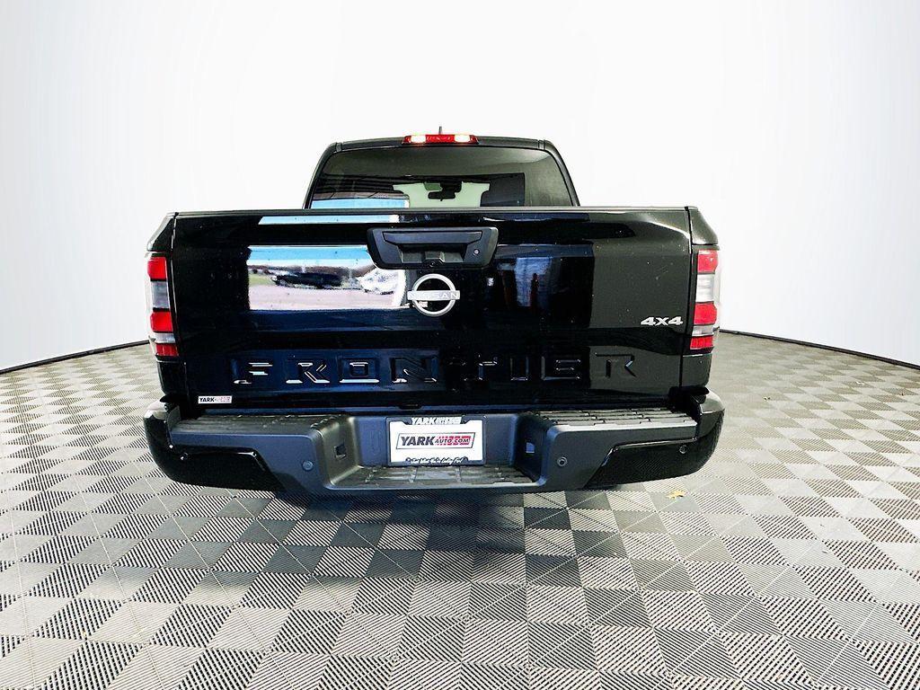 new 2025 Nissan Frontier car, priced at $39,735