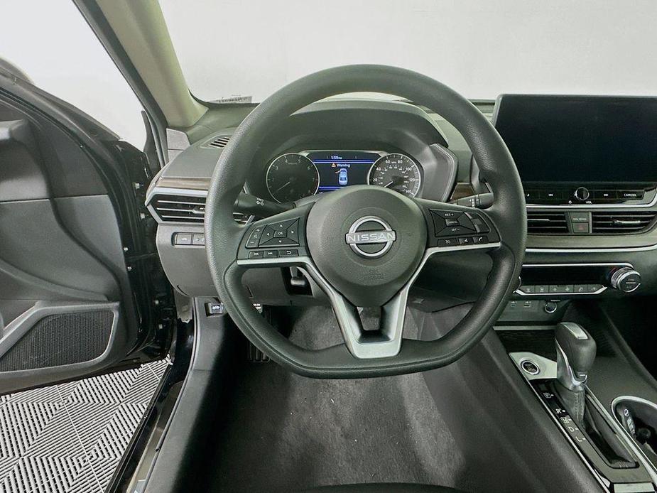 new 2025 Nissan Altima car, priced at $29,465