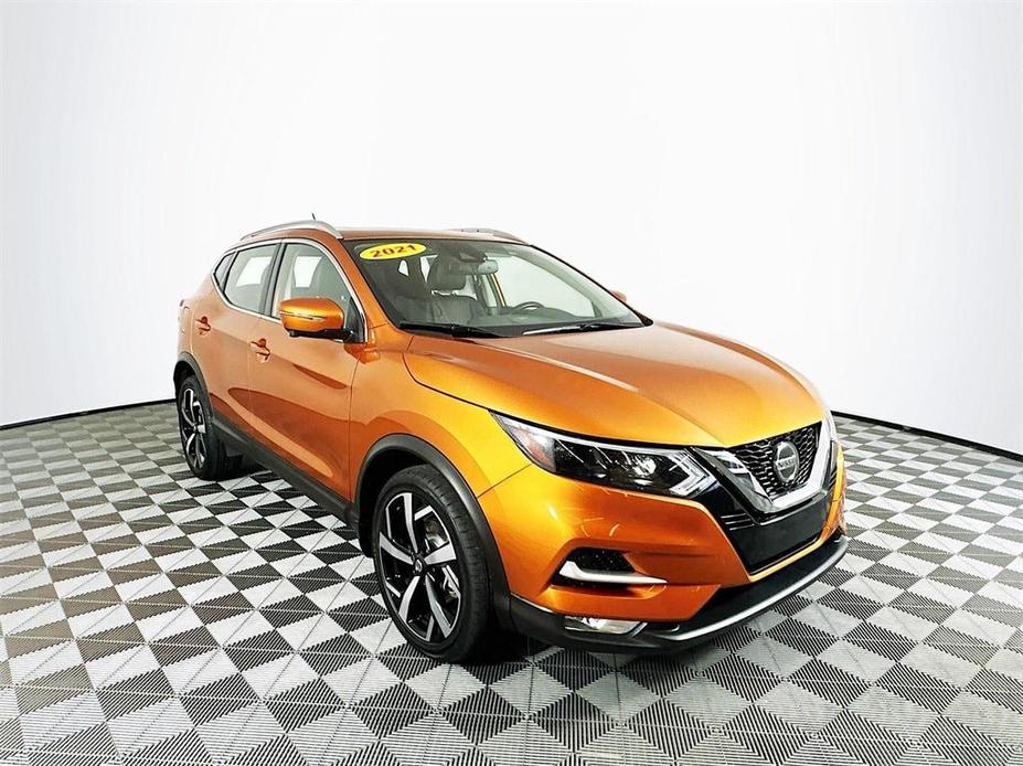 used 2021 Nissan Rogue Sport car, priced at $21,999