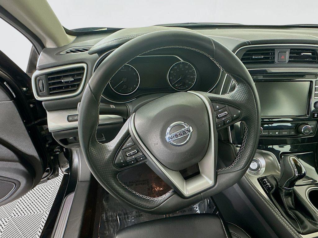 used 2022 Nissan Maxima car, priced at $24,038