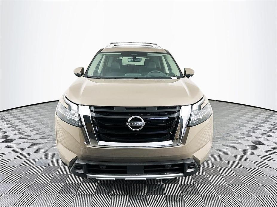 new 2024 Nissan Pathfinder car, priced at $50,271