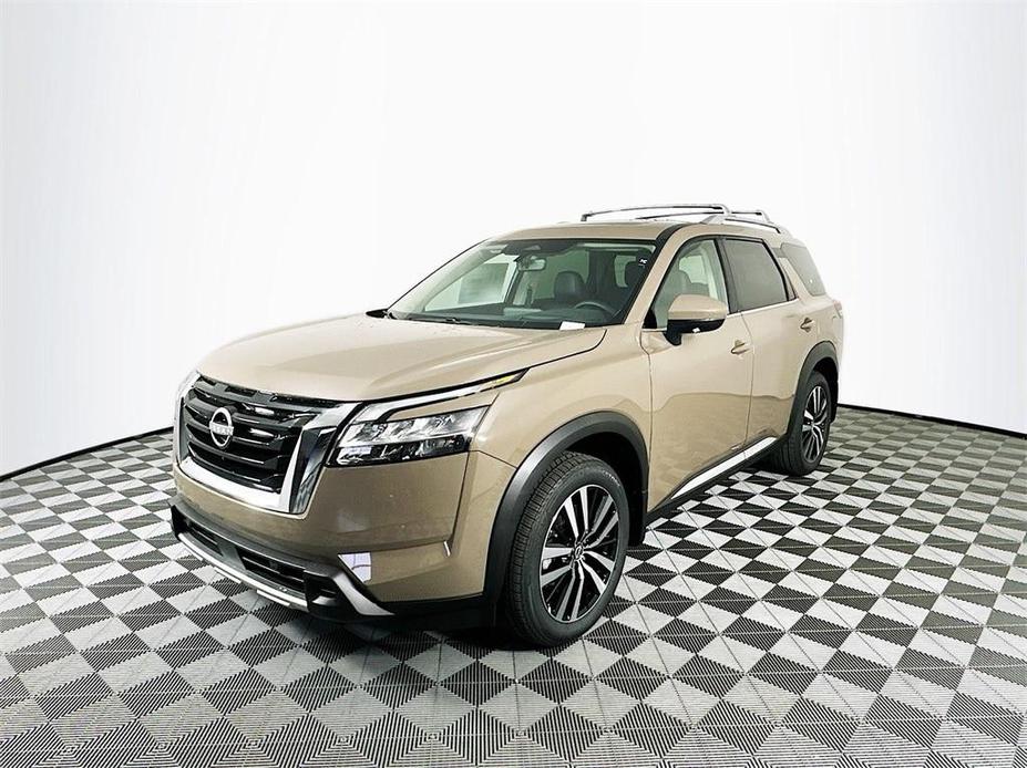 new 2024 Nissan Pathfinder car, priced at $50,271
