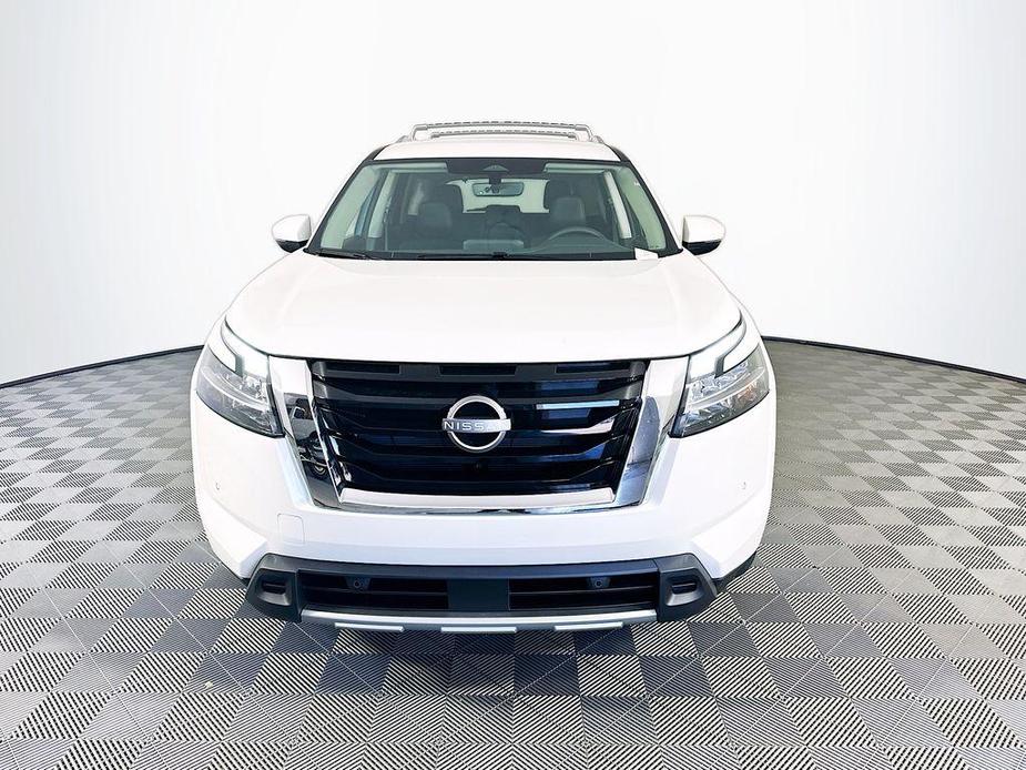 new 2024 Nissan Pathfinder car, priced at $44,412