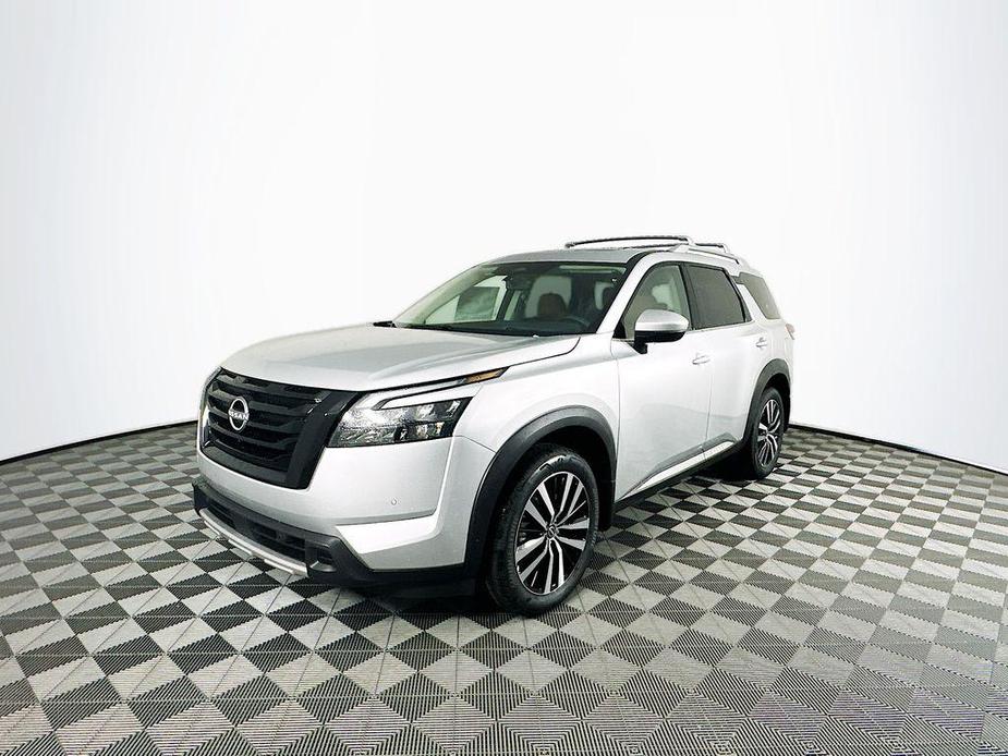 new 2025 Nissan Pathfinder car, priced at $55,090