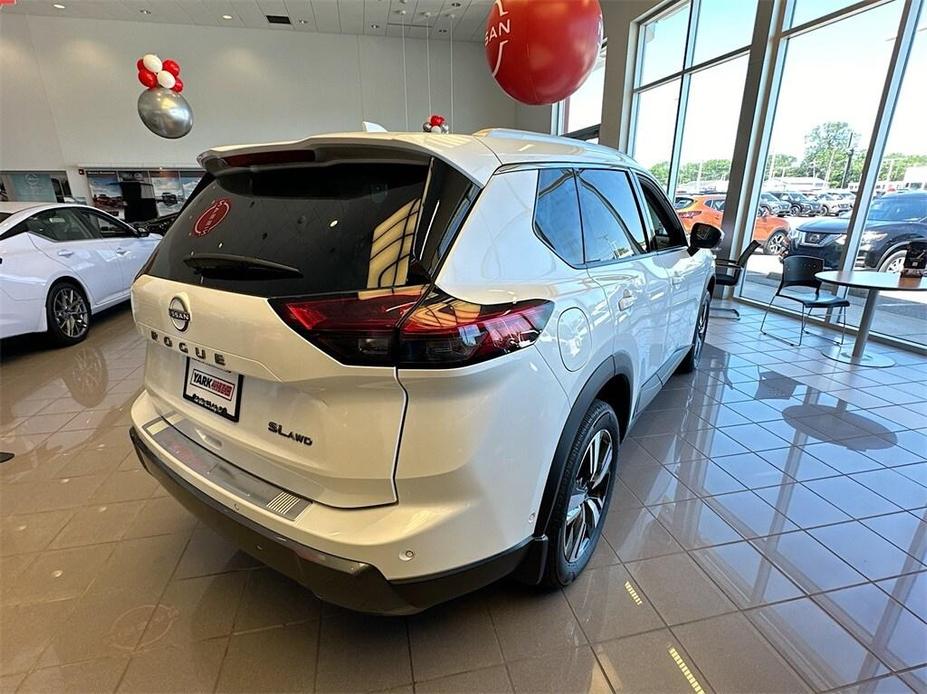 new 2024 Nissan Rogue car, priced at $39,380