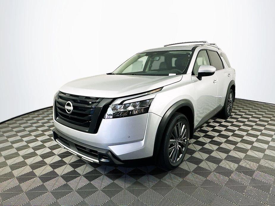 new 2024 Nissan Pathfinder car, priced at $47,239