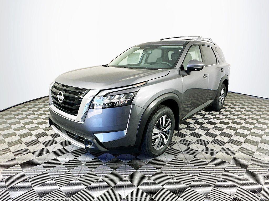 new 2024 Nissan Pathfinder car, priced at $41,499