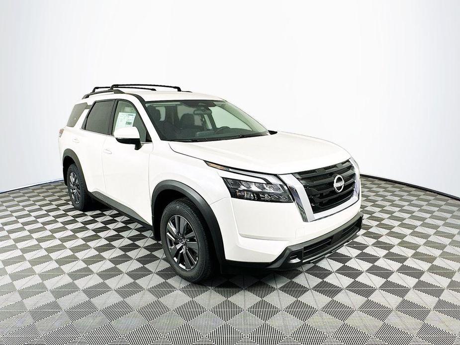 new 2024 Nissan Pathfinder car, priced at $41,752