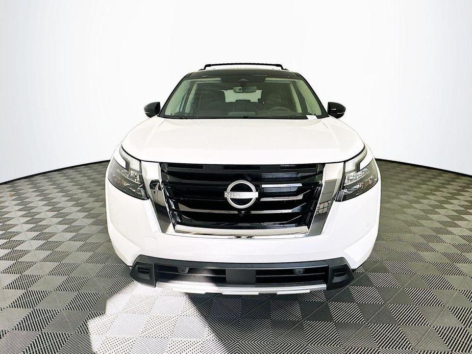 new 2025 Nissan Pathfinder car, priced at $55,435