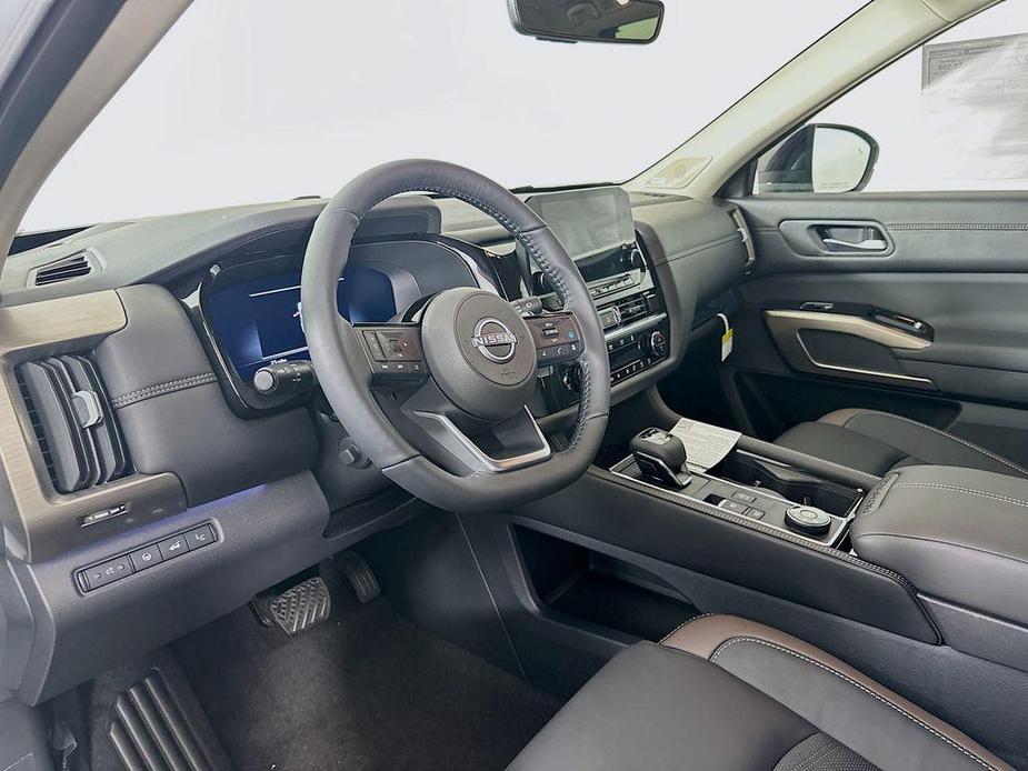 new 2025 Nissan Pathfinder car, priced at $55,435