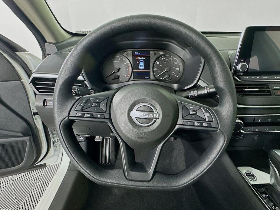 new 2025 Nissan Altima car, priced at $27,140