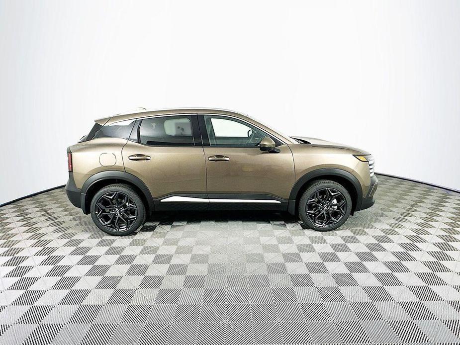 new 2025 Nissan Kicks car, priced at $30,115