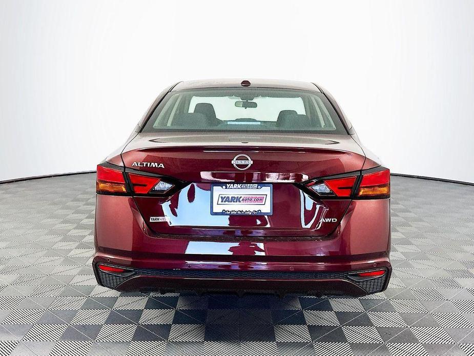 new 2025 Nissan Altima car, priced at $29,070