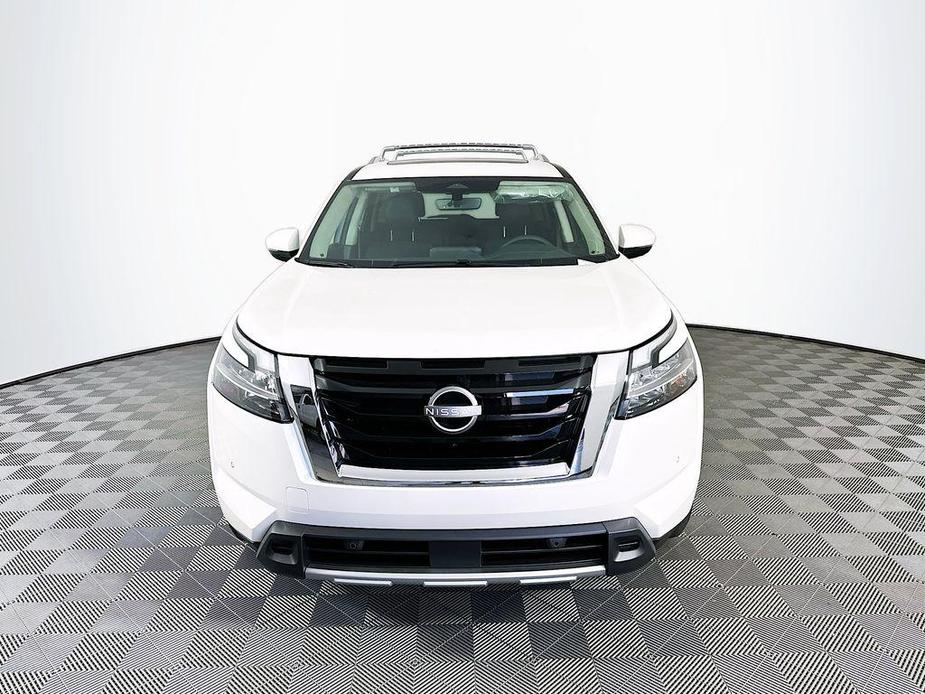 new 2024 Nissan Pathfinder car, priced at $47,282