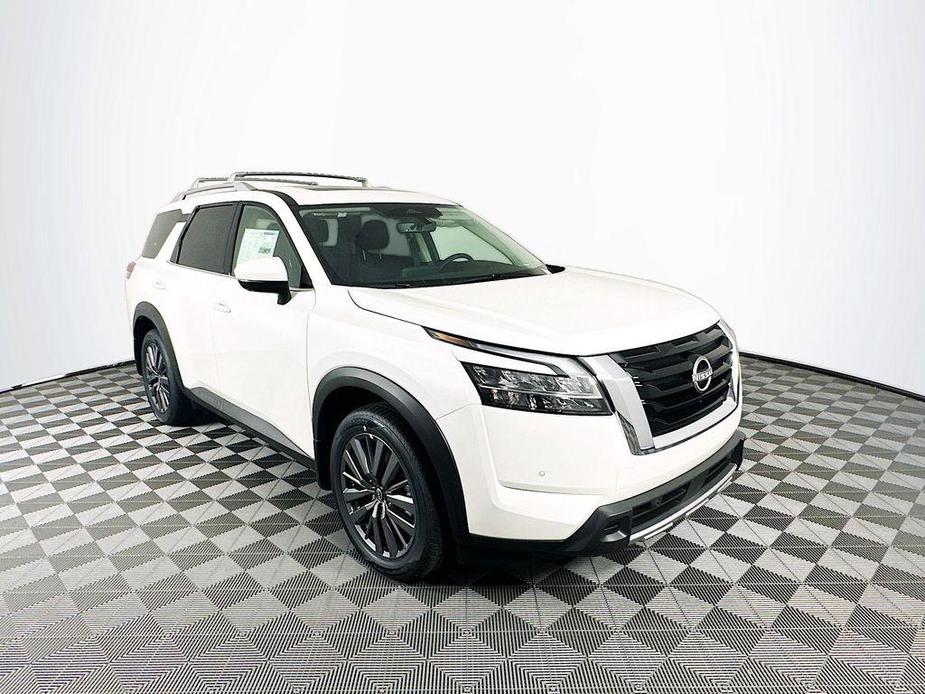 new 2024 Nissan Pathfinder car, priced at $47,282