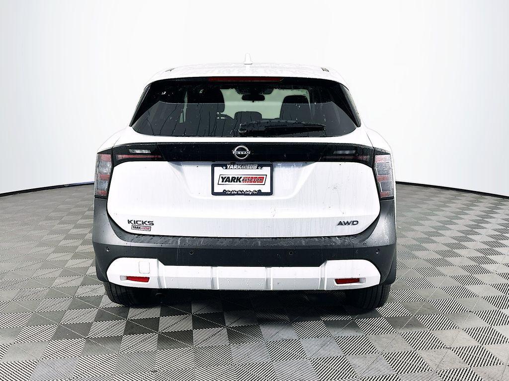 new 2025 Nissan Kicks car, priced at $27,160