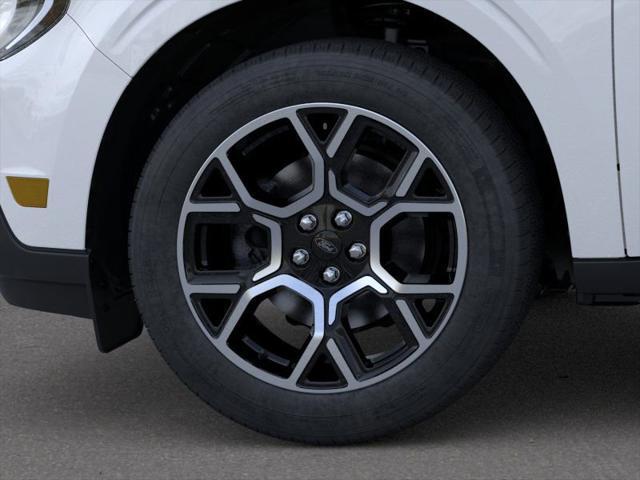 new 2025 Ford Maverick car, priced at $35,718