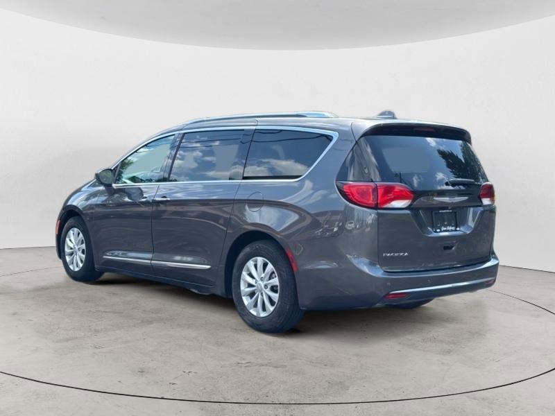 used 2018 Chrysler Pacifica car, priced at $14,985