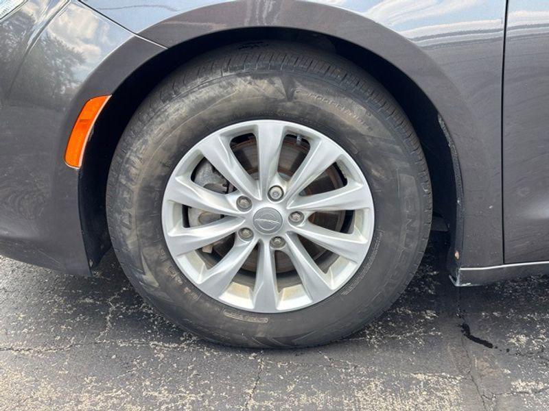 used 2018 Chrysler Pacifica car, priced at $14,985