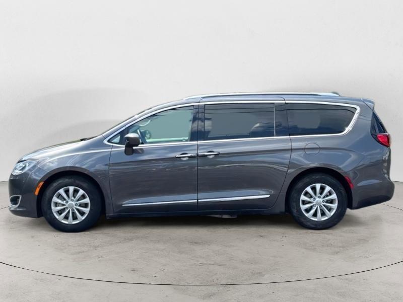 used 2018 Chrysler Pacifica car, priced at $14,985