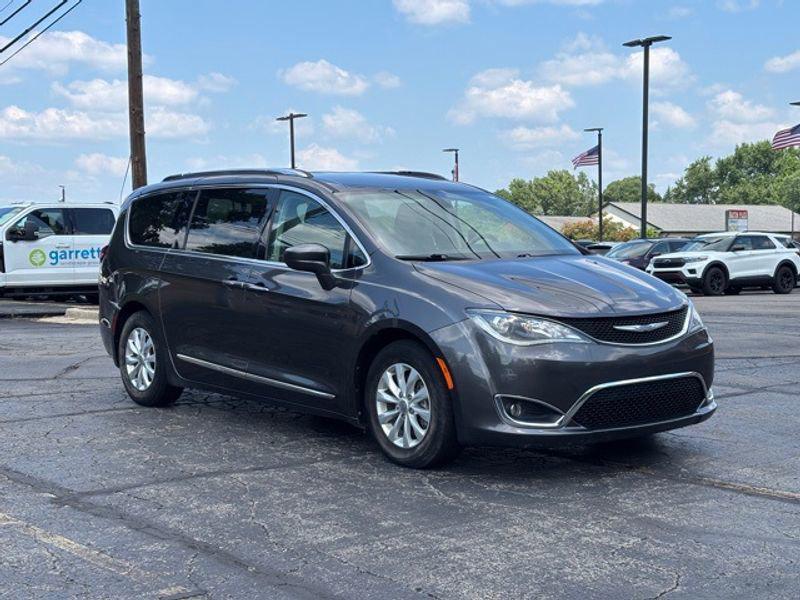 used 2018 Chrysler Pacifica car, priced at $14,985