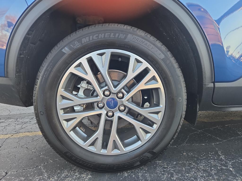 used 2022 Ford Escape car, priced at $25,986