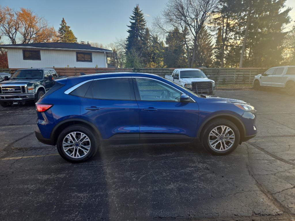 used 2022 Ford Escape car, priced at $25,986
