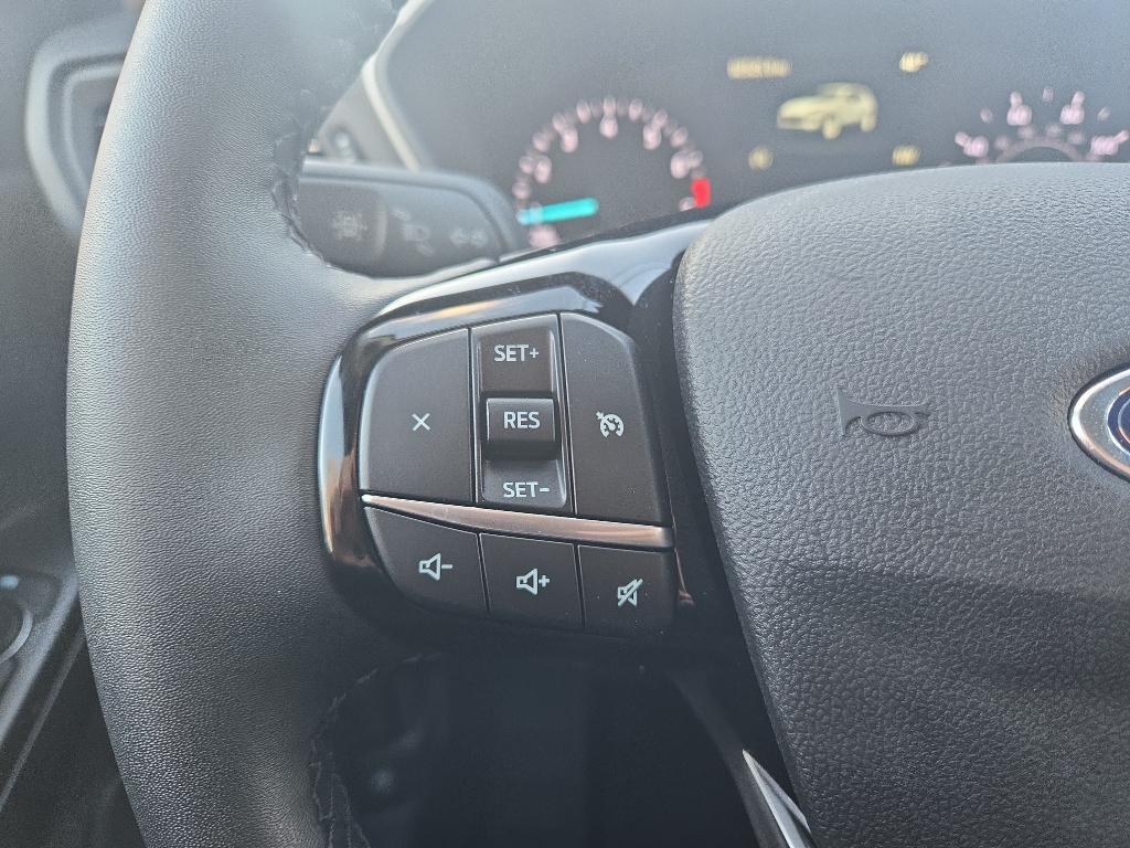 used 2022 Ford Escape car, priced at $25,986