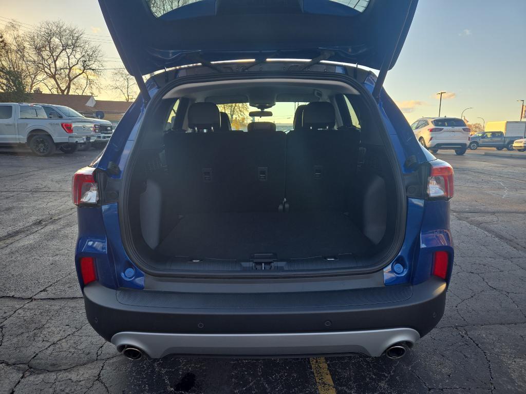used 2022 Ford Escape car, priced at $25,986