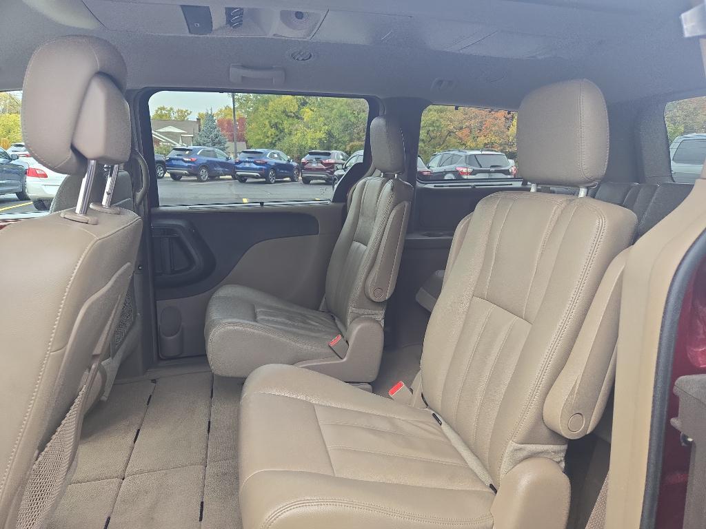 used 2014 Chrysler Town & Country car, priced at $3,999