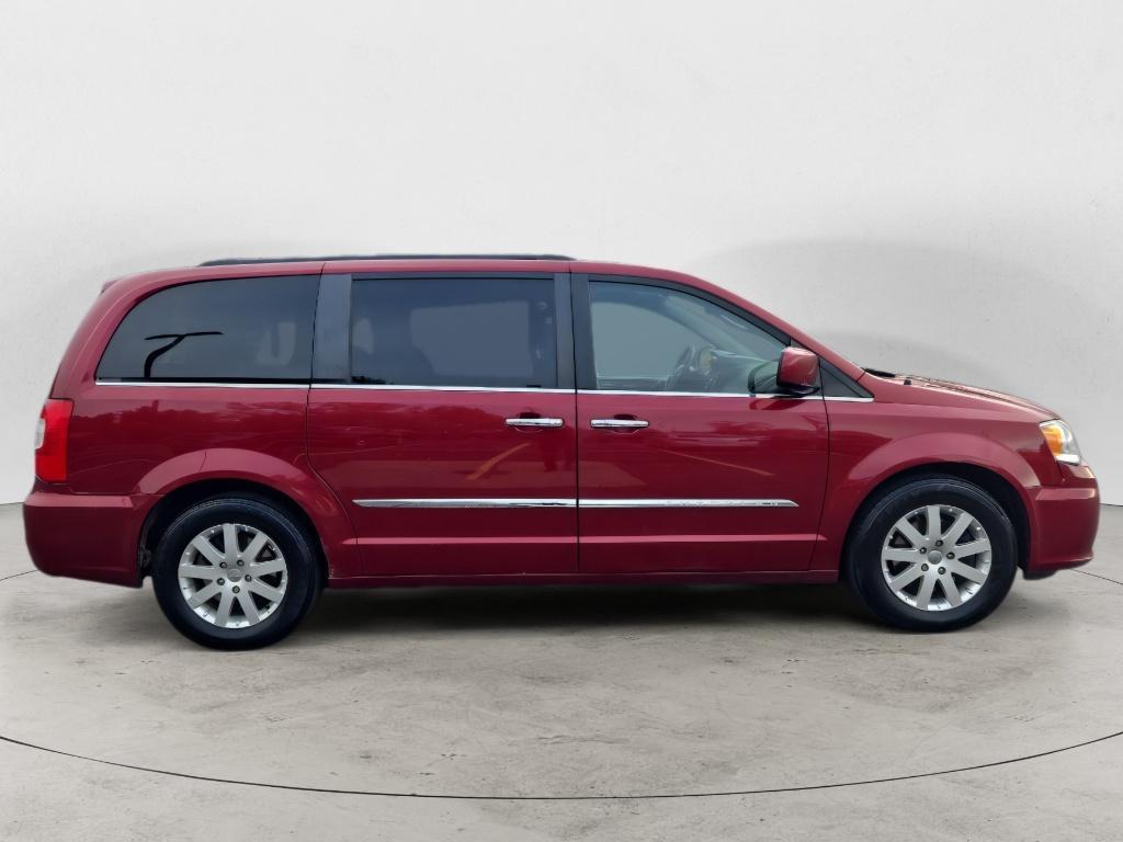 used 2014 Chrysler Town & Country car, priced at $3,999