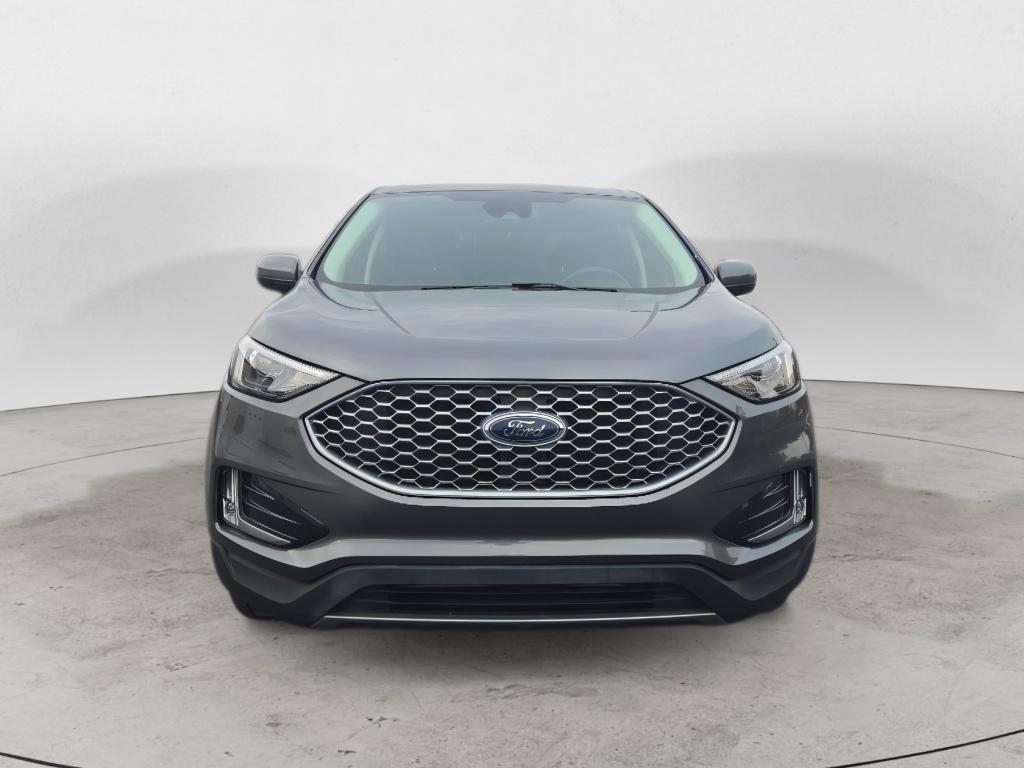 used 2024 Ford Edge car, priced at $28,289