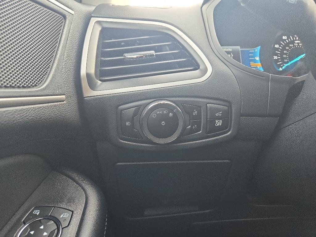 used 2024 Ford Edge car, priced at $28,289