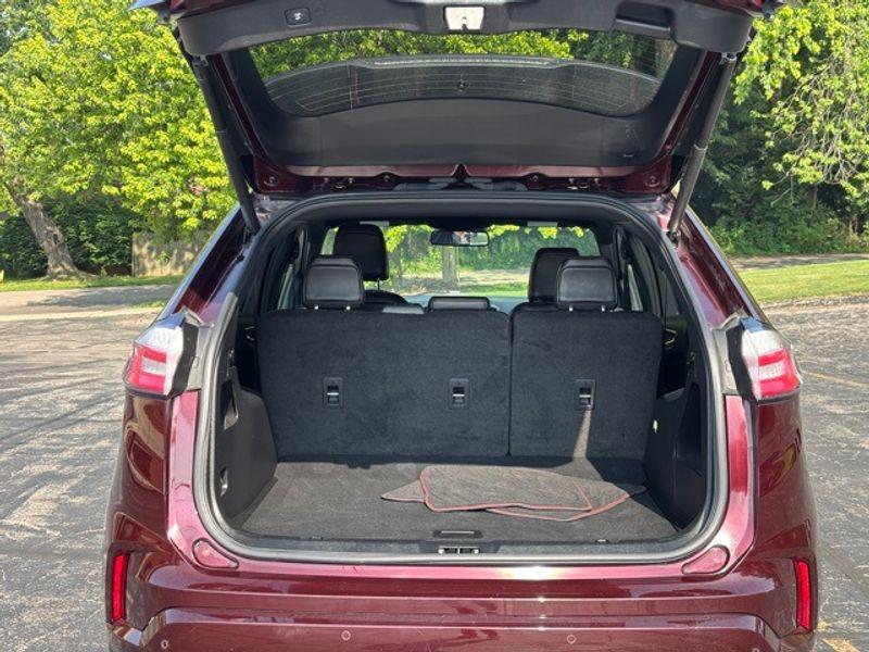 used 2023 Ford Edge car, priced at $29,395