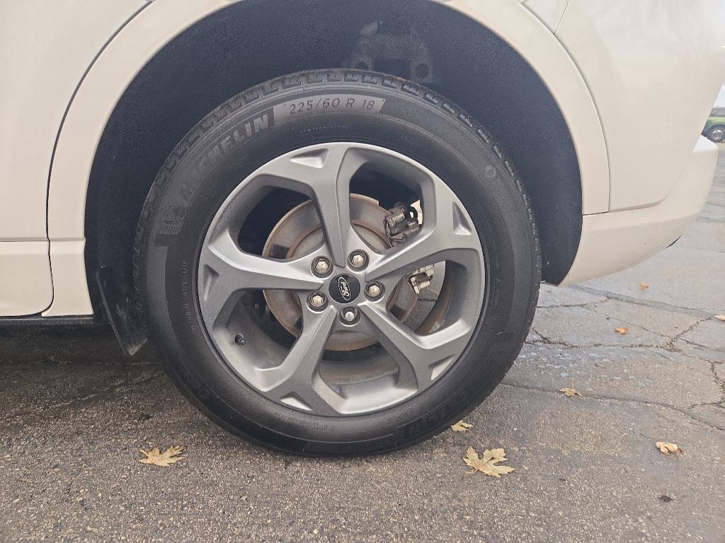 used 2023 Ford Escape car, priced at $24,626