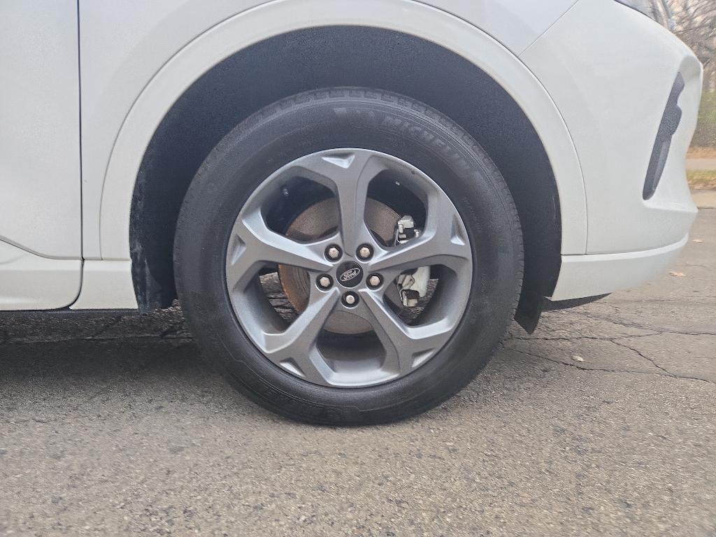 used 2023 Ford Escape car, priced at $24,626