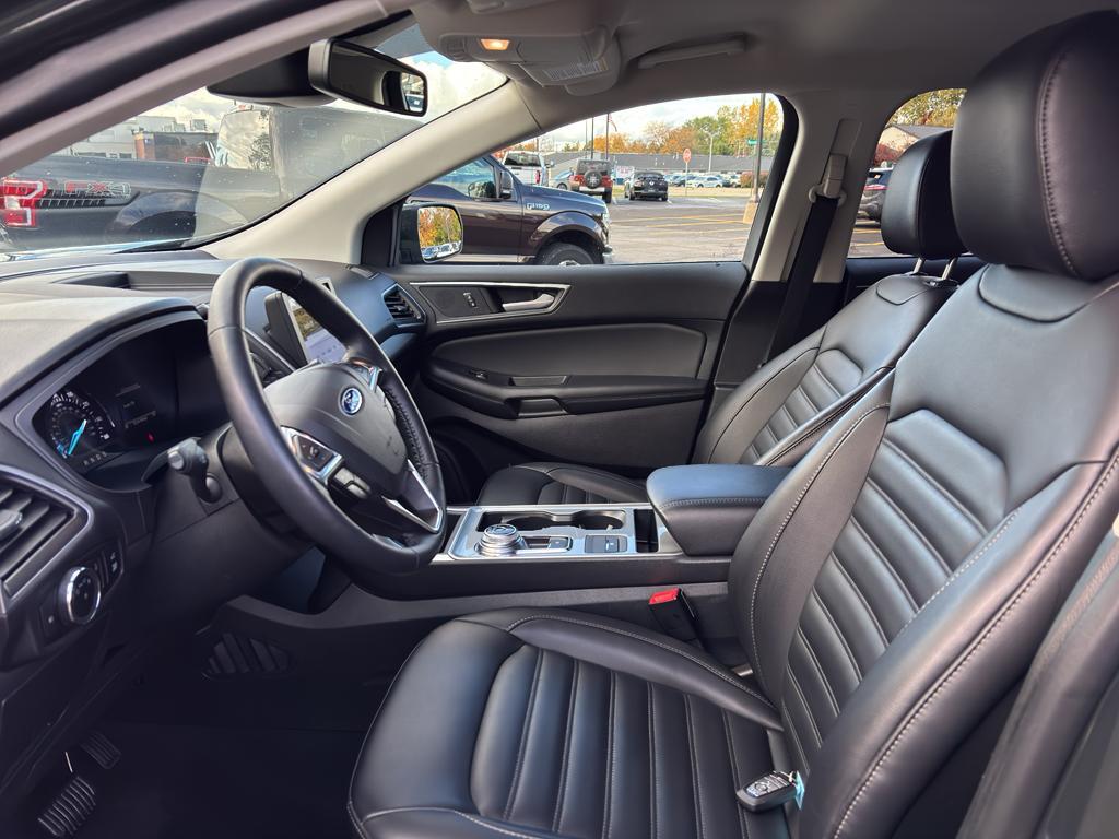 used 2024 Ford Edge car, priced at $26,903