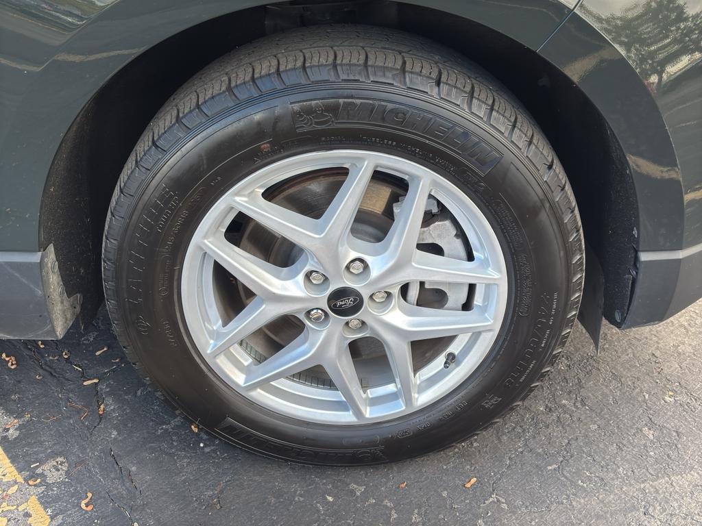 used 2024 Ford Edge car, priced at $26,903