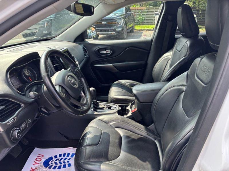 used 2020 Jeep Cherokee car, priced at $15,035