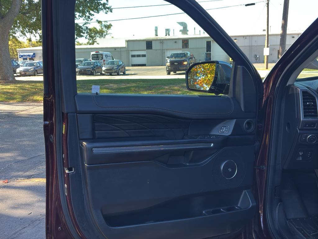 used 2020 Ford Expedition Max car, priced at $31,136