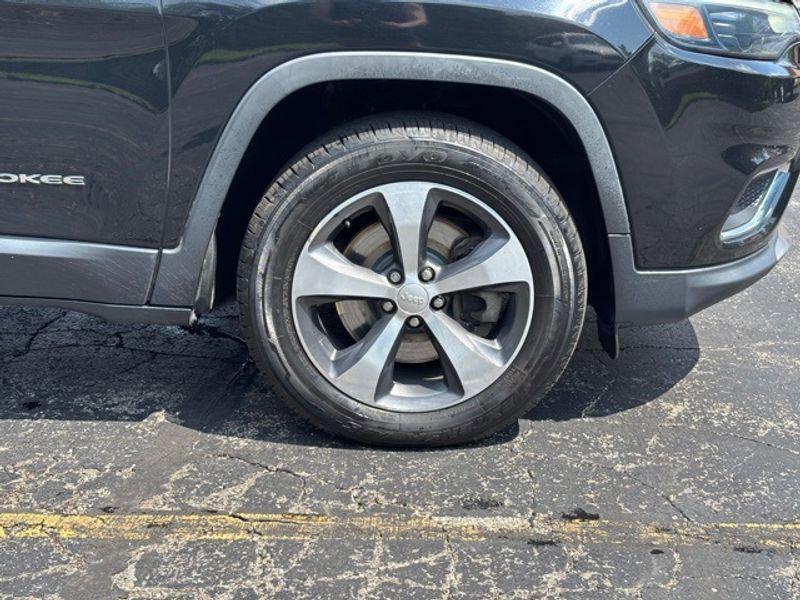 used 2019 Jeep Cherokee car, priced at $14,503