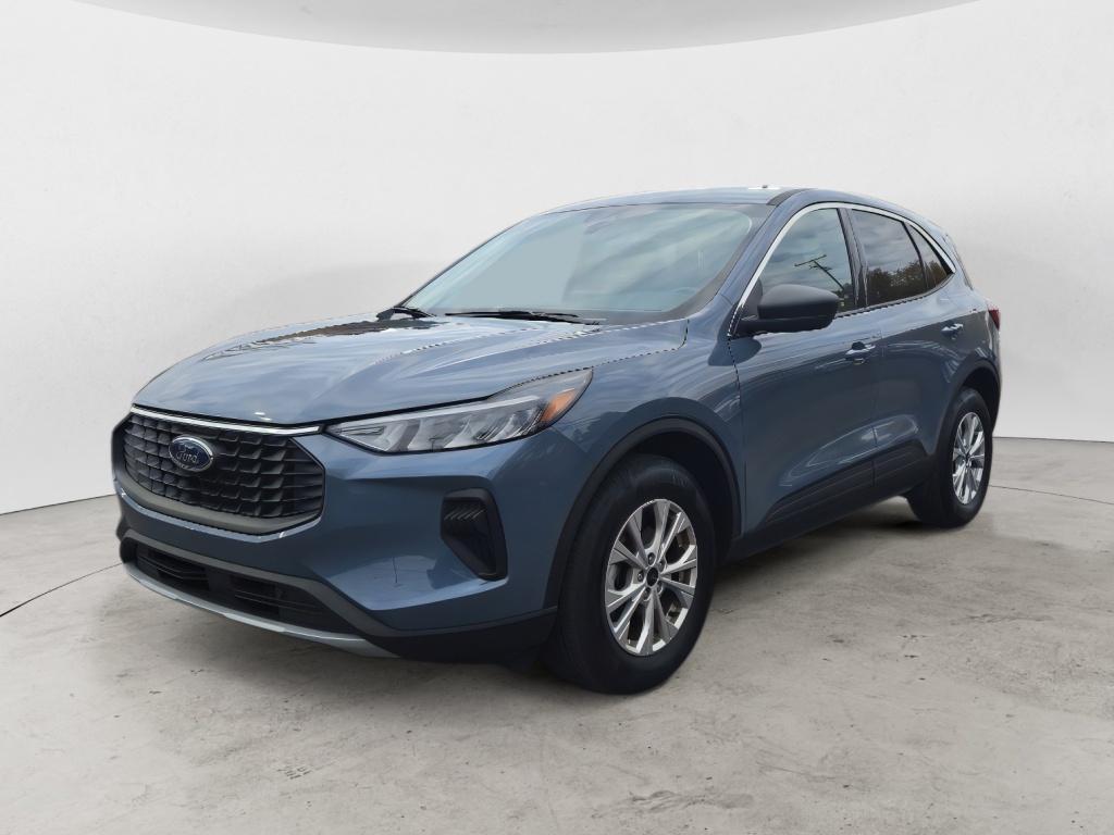 used 2023 Ford Escape car, priced at $24,725