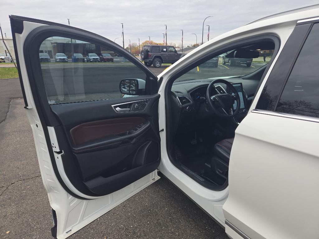 used 2022 Ford Edge car, priced at $24,967