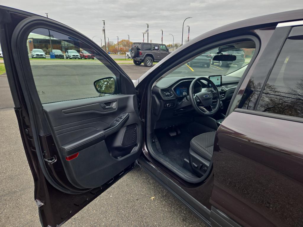 used 2023 Ford Escape car, priced at $22,467