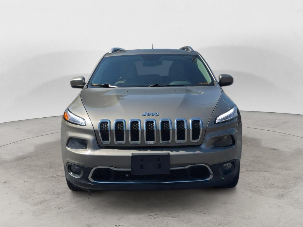 used 2016 Jeep Cherokee car, priced at $10,995